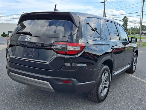 Certified 2023 Honda Pilot EX-L image 6