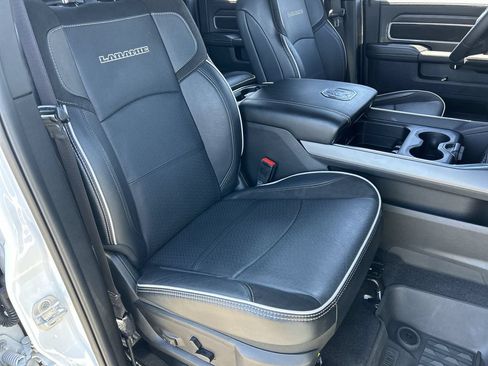 Used 2025 RAM 2500 Laramie AWD/4WD image 27
