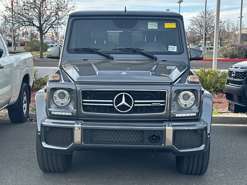 Used 2015 Mercedes-Benz G 63 AMG 4MATIC image 3
