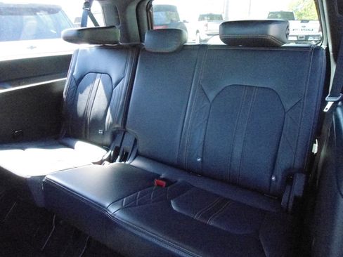 Used 2022 Ford Expedition Max Platinum image 15