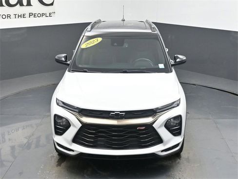 Used 2023 Chevrolet TrailBlazer RS w/ Sun and Liftgate Package image 59