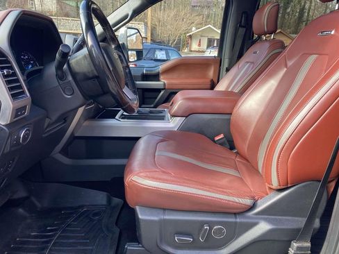 Used 2019 Ford F250 Platinum w/ Platinum Ultimate Package image 15