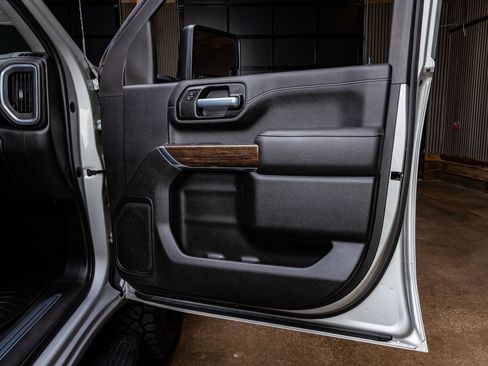 Used 2021 GMC Sierra 2500 SLE w/ SLE Value Package; image 37