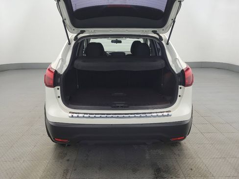 Used 2017 Nissan Rogue Sport SV w/ SV Premium Package image 29