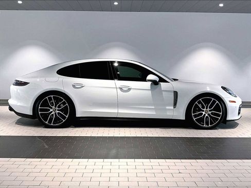 Used 2023 Porsche Panamera Platinum Edition image 11