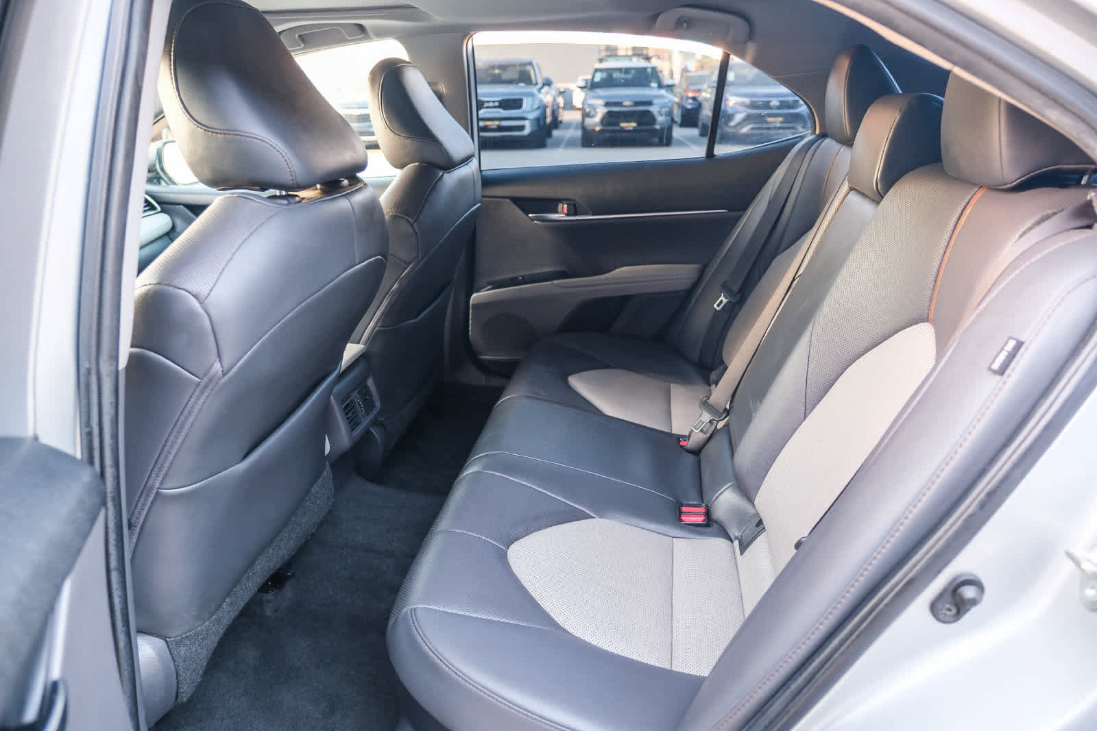 Certified 2020 Toyota Camry XLE w/ Driver Assist Package FWD image 18