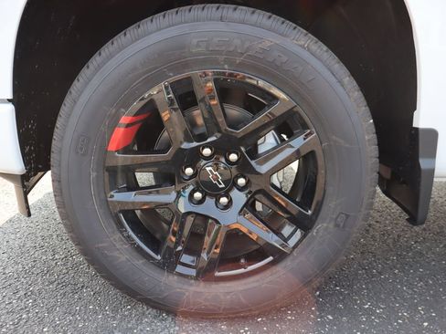 New 2026 Chevrolet Silverado 1500 RST w/ Redline Edition AWD/4WD image 31