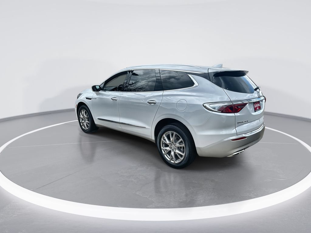 Used 2023 Buick Enclave Essence w/ Experience Buick Package FWD image 6
