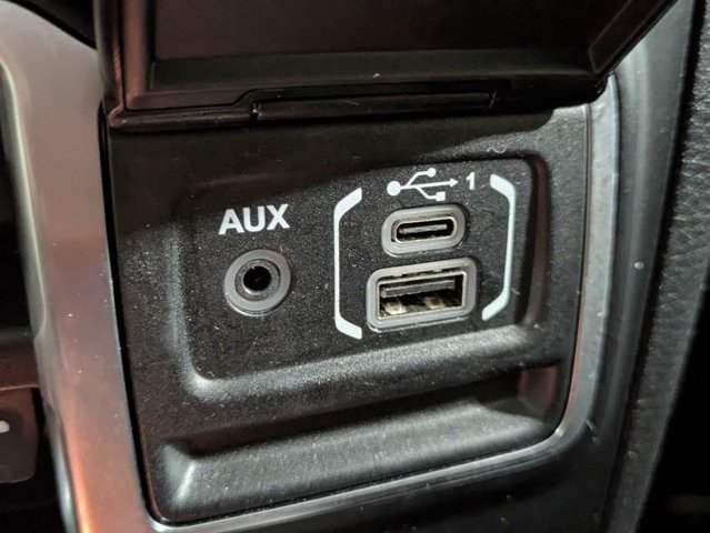 Certified 2026 Jeep Wrangler Unlimited Sahara AWD/4WD image 22