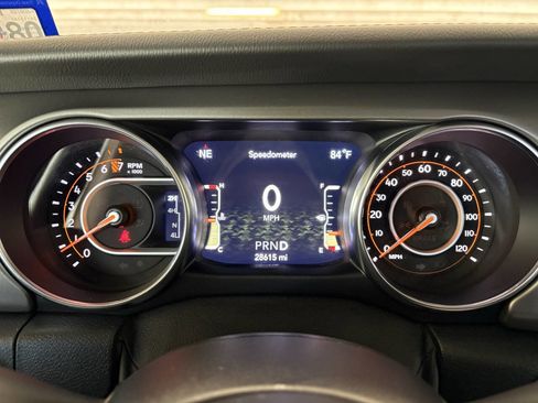 Used 2021 Jeep Wrangler Unlimited Sahara image 19