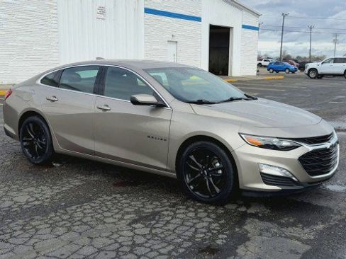 Certified 2022 Chevrolet Malibu LT w/ Leather Package image 2