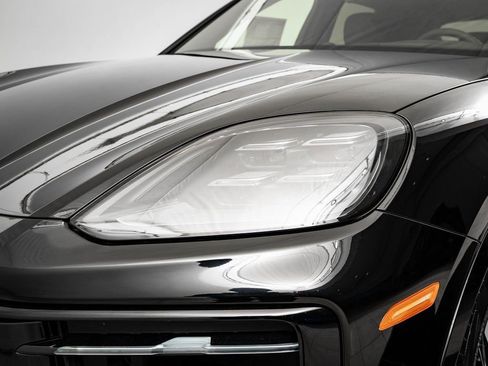 New 2026 Porsche Cayenne S image 14