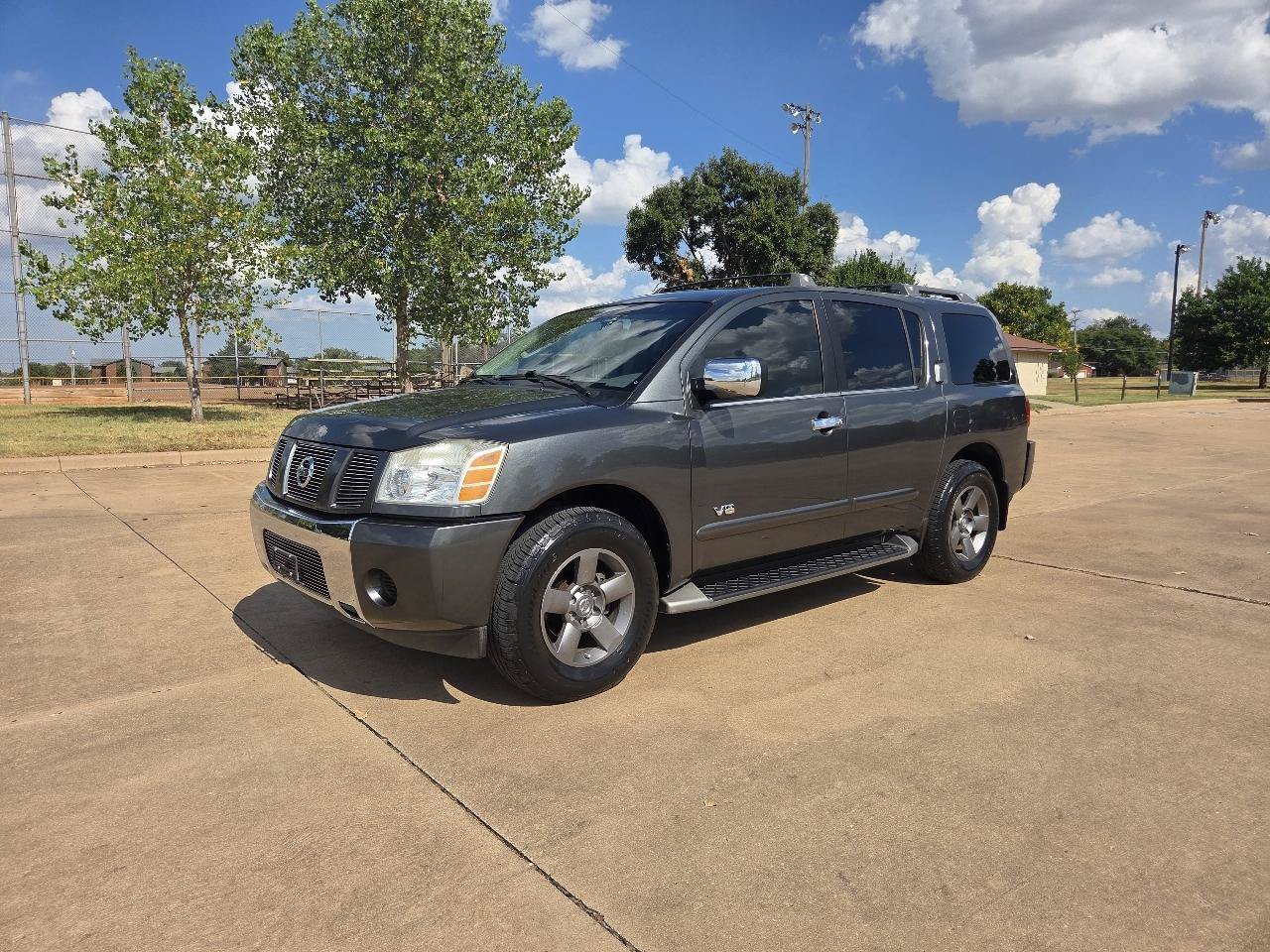 Used 2005 Nissan Armada SE RWD image 3