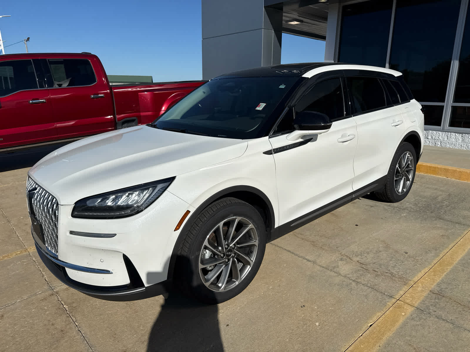 Used 2023 Lincoln Corsair AWD w/ Equipment Group 101A image 3