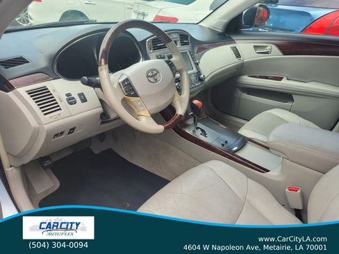 Used 2011 Toyota Avalon Limited FWD image 4
