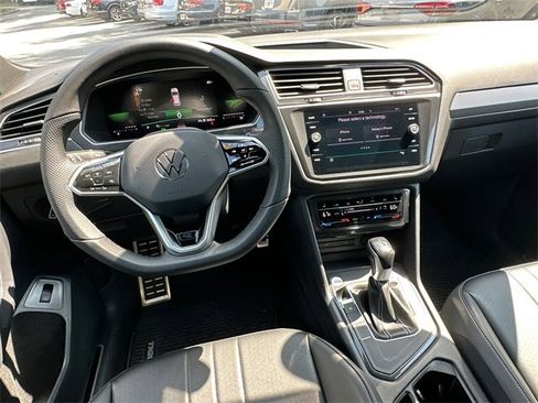 Certified 2024 Volkswagen Tiguan SE R-Line image 29