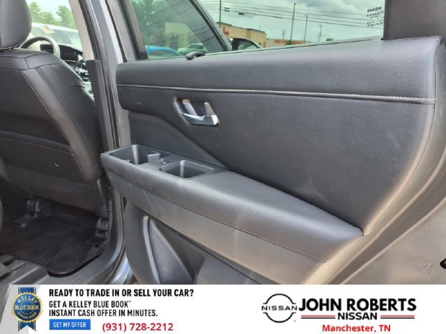 Used 2023 Nissan Pathfinder SL AWD/4WD image 19