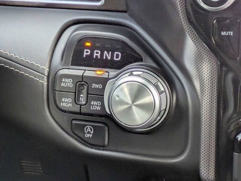 Used 2025 RAM 1500 Limited AWD/4WD image 21
