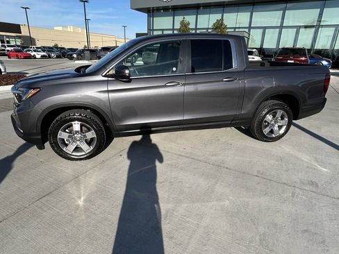 Used 2025 Honda Ridgeline RTL image 4