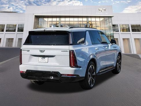 Used 2026 Cadillac Escalade IQL Sport 1 AWD/4WD image 4