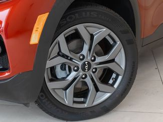 Used 2024 Kia Seltos S FWD video 2
