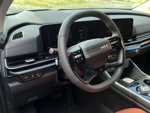 New 2027 Kia Carnival SX Prestige FWD image 21