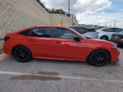 Used 2025 Honda Civic Sport image 4