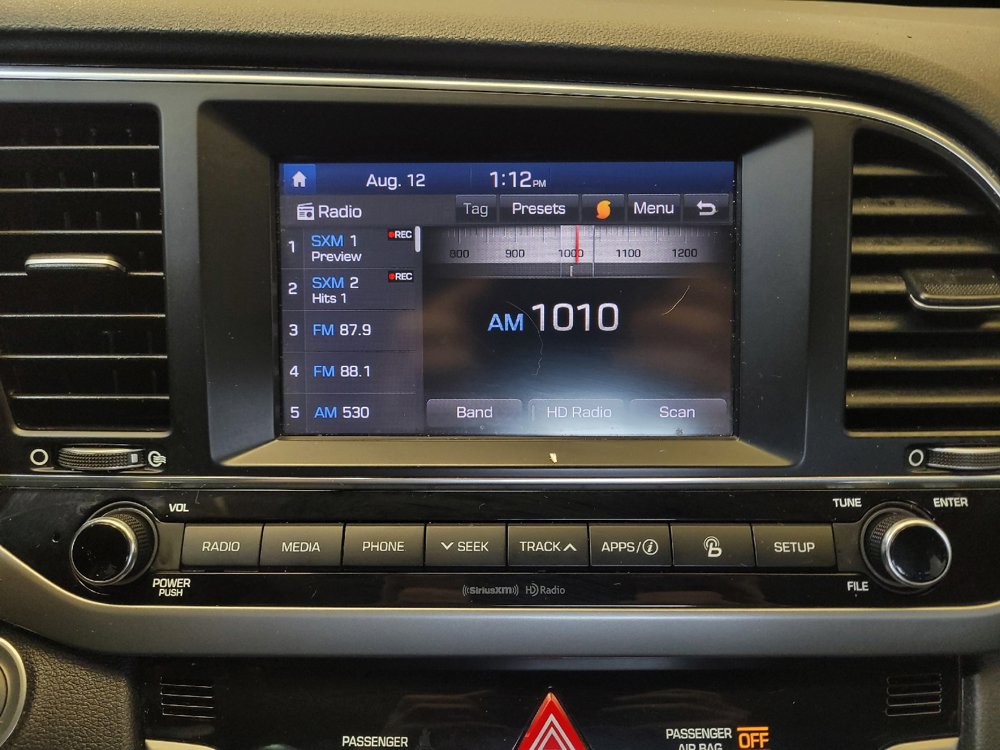 Used 2018 Hyundai Elantra Limited FWD image 25