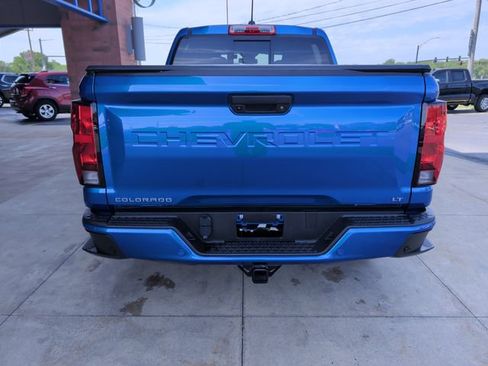 Used 2023 Chevrolet Colorado LT w/ LT Convenience Package II AWD/4WD image 7