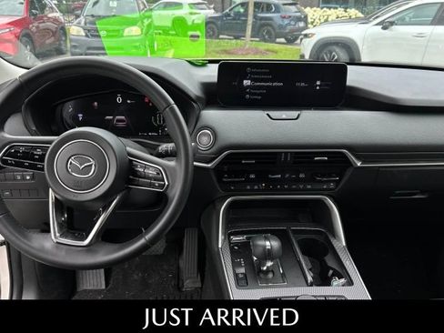 Used 2024 MAZDA CX-90 Plug-In Hybrid w/ Preferred AWD/4WD image 19