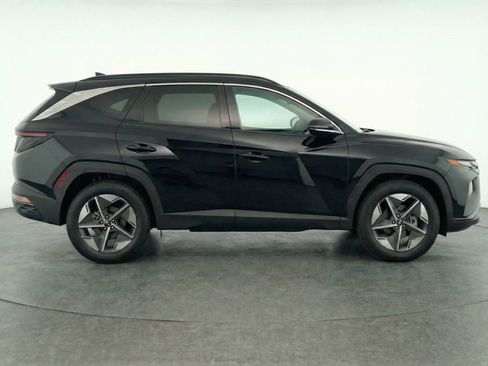 Used 2025 Hyundai Tucson SEL FWD image 11