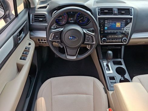 Used 2018 Subaru Outback 2.5i Premium AWD/4WD image 12