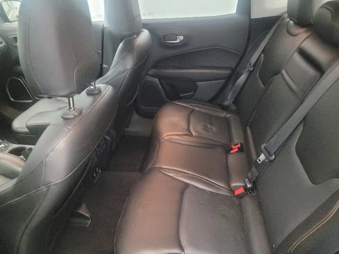 Used 2018 Jeep Compass Limited image 18