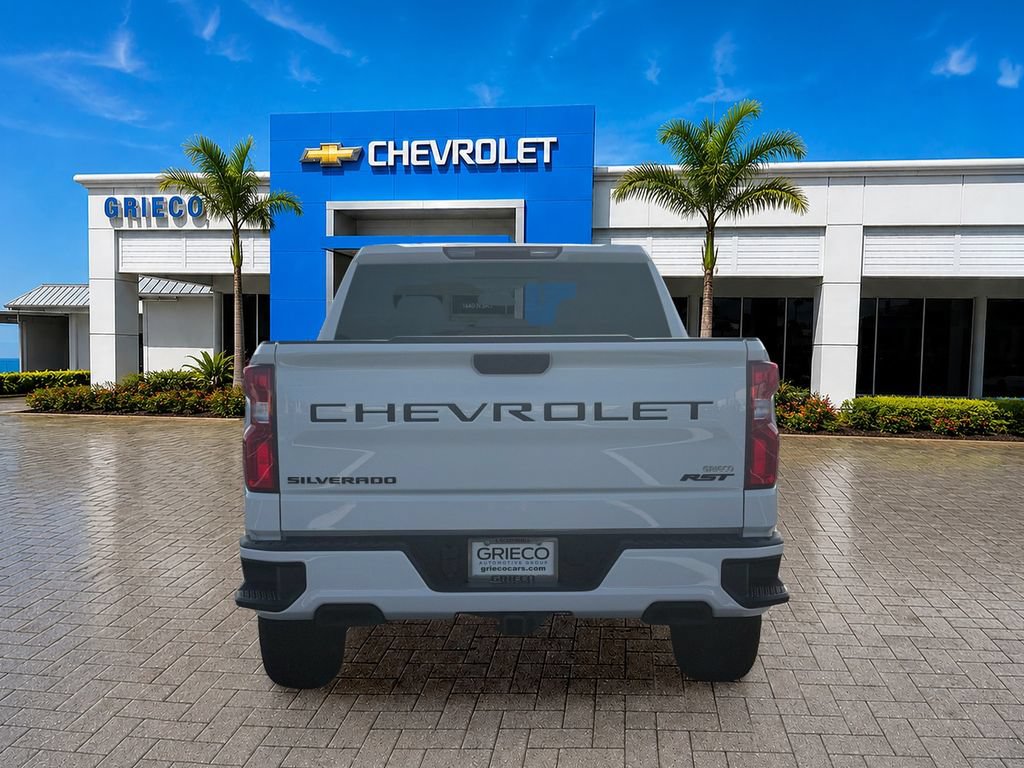 New 2026 Chevrolet Silverado 1500 RST w/ Redline Edition AWD/4WD image 5