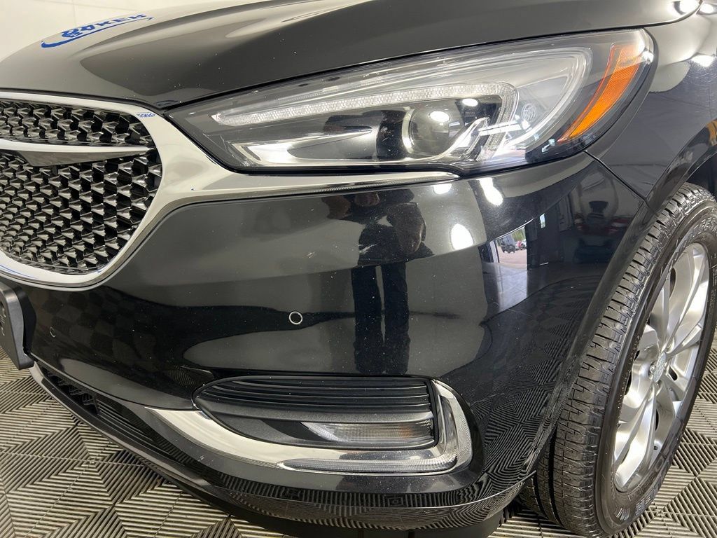 Used 2019 Buick Enclave Avenir w/ Avenir Technology Package AWD/4WD image 37