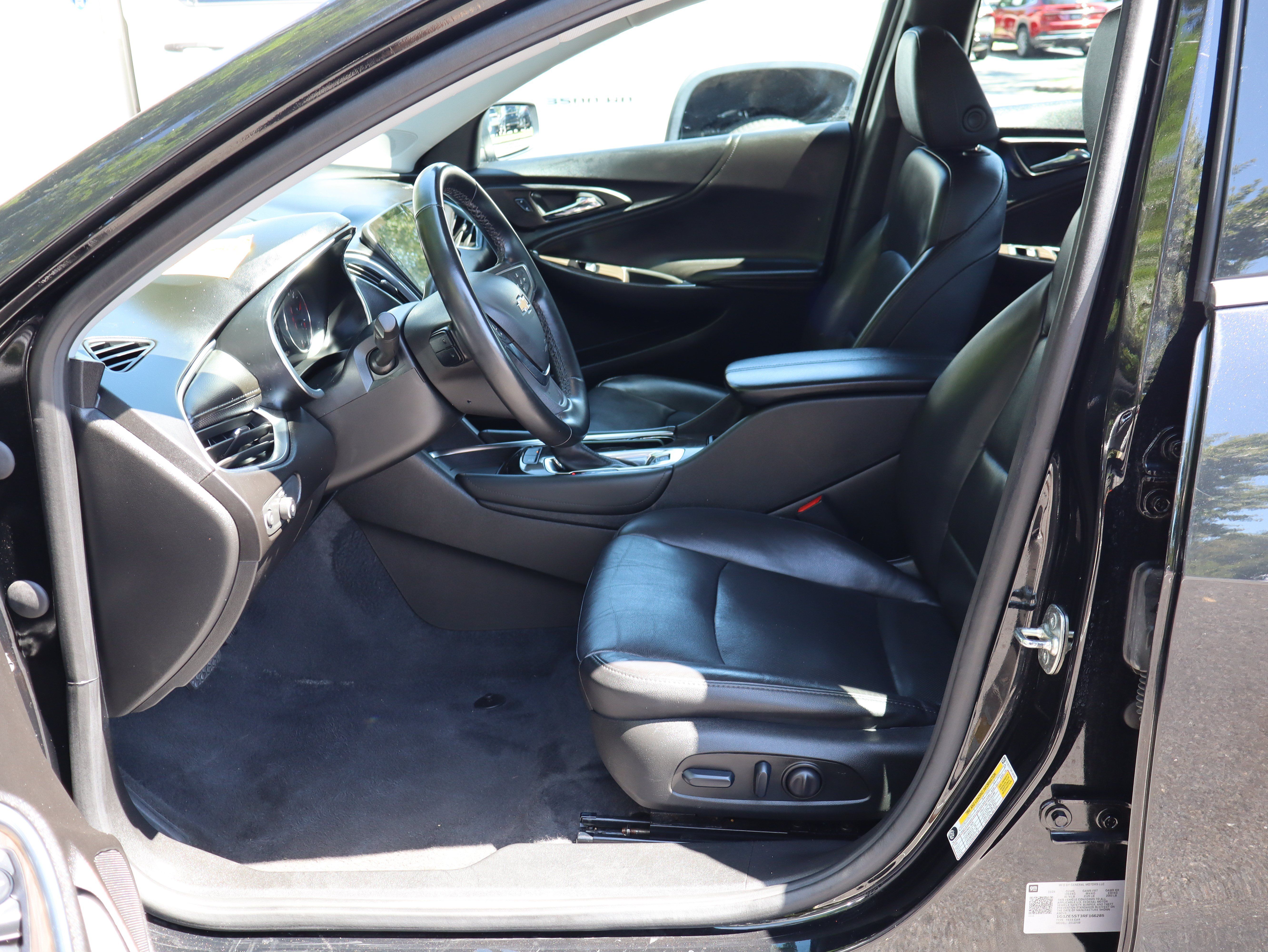 Used 2024 Chevrolet Malibu LT FWD image 21