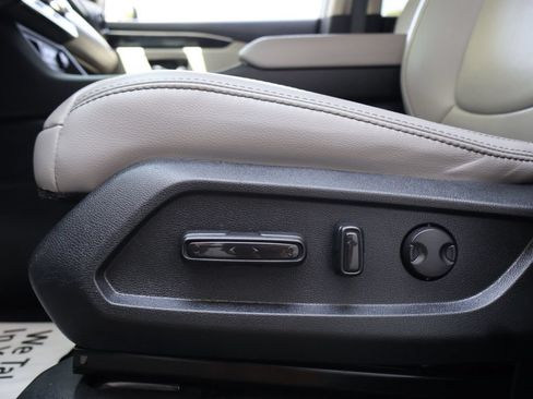 Used 2023 Honda Pilot Touring image 22