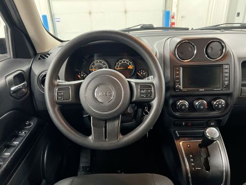 Used 2016 Jeep Patriot Sport w/ Power Value Group image 11