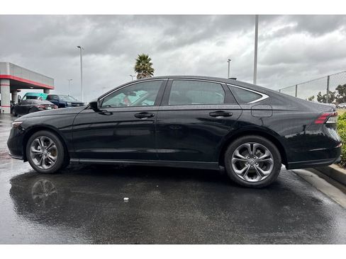 Used 2023 Honda Accord EX image 7