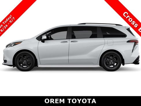 New 2026 Toyota Sienna XLE Woodland Edition AWD/4WD image 4