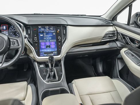 Used 2020 Subaru Outback Limited image 29