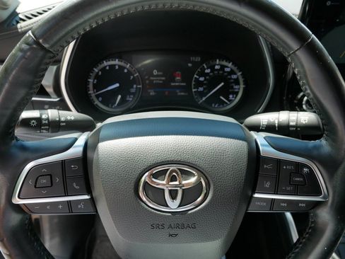Used 2020 Toyota Highlander Limited AWD/4WD image 23