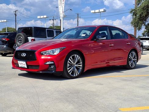 Used 2024 INFINITI Q50 Sensory image 1