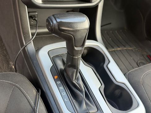 Used 2018 Chevrolet Colorado LT w/ LT Convenience Package RWD image 22