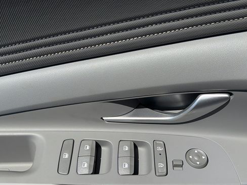 Certified 2025 Hyundai Elantra Sport FWD image 16