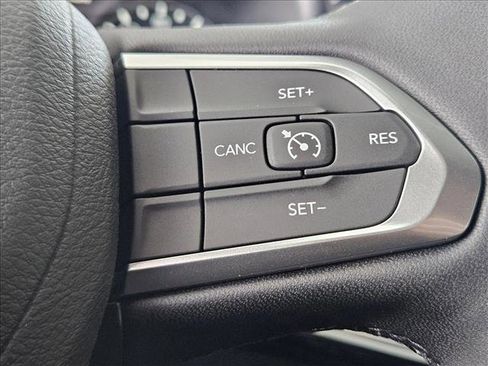 New 2026 Jeep Compass Latitude image 14