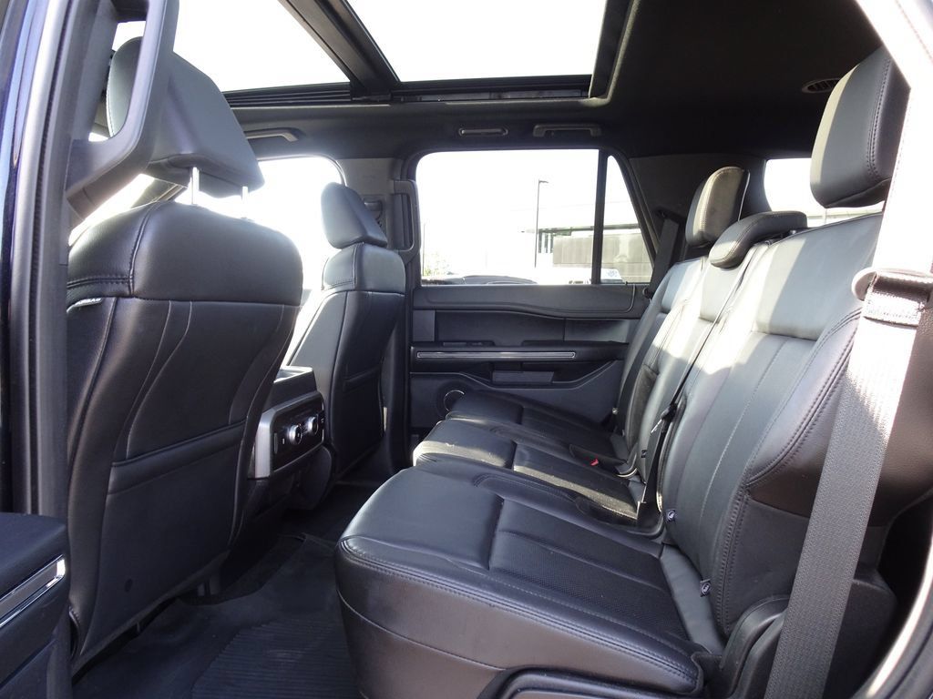 Used 2021 Ford Expedition XLT AWD/4WD image 17