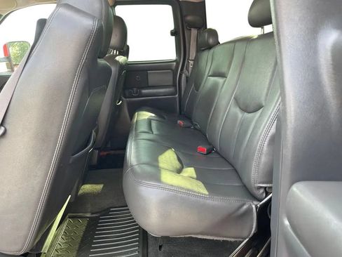 Used 2004 GMC Sierra 2500 SLT w/ Heavy-Duty Power Package AWD/4WD image 17