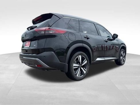 Used 2023 Nissan Rogue SL FWD image 6