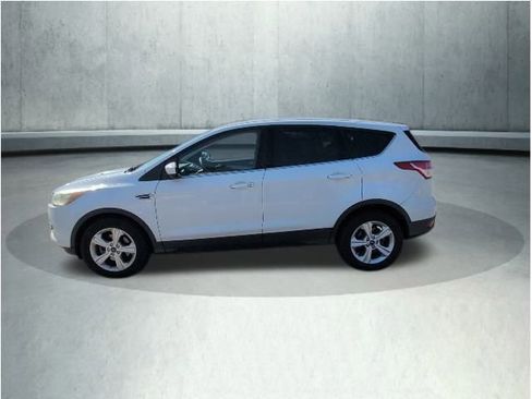 Used 2016 Ford Escape SE image 5